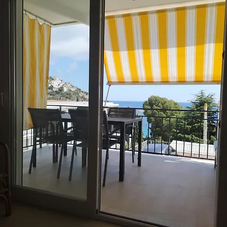 Solmar2 A 100 M, Terrasse Vue Mer, Parking, Wi-fi * Roses